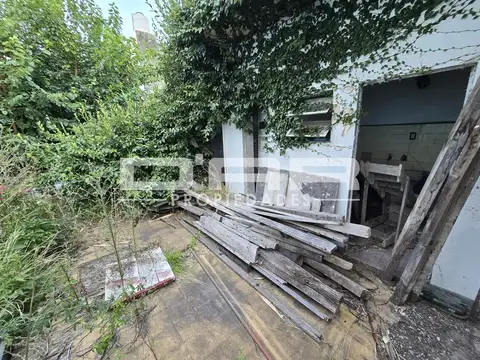 Alquiler Casa A Refaccionar En Excelente Ubicación - Guardia Nacional 200