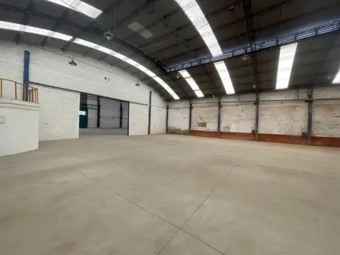 Galpon en Alquiler 37,50  mts Fondo