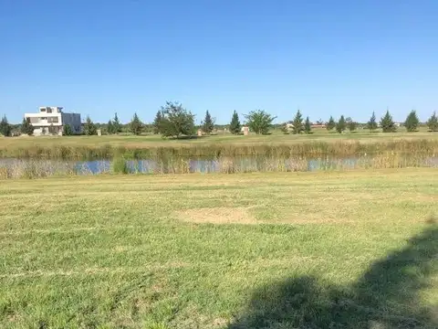 Terreno en Venta de 853,0 m2