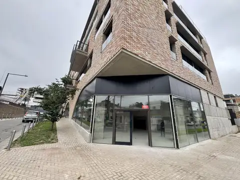 Local en Alquiler en Puerto Norte, USD 1.300