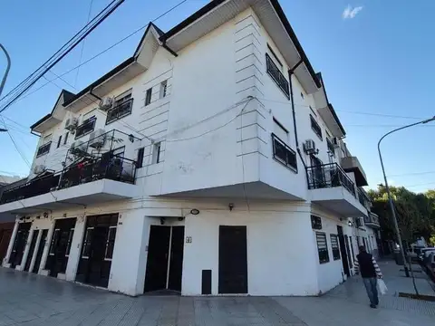 VENTA de PH 3 AMBIENTES en LINIERS