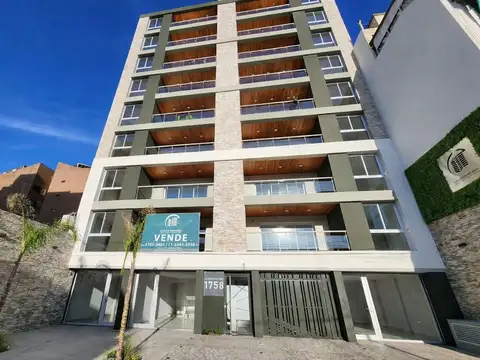 Departamento 2 ambientes a estrenar con parrilla en el centro de Santos Lugares