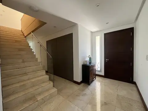 Casa en Alquiler de 3 dormitorios