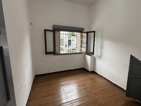 Depto Tipo Casa en Alquiler de 3 ambientes