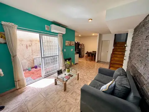 VENTA PH 3 AMBIENTES CASEROS PATIO 