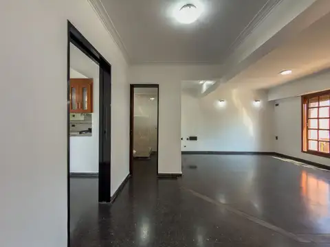 Calle 139 entre 61 y 62 1400