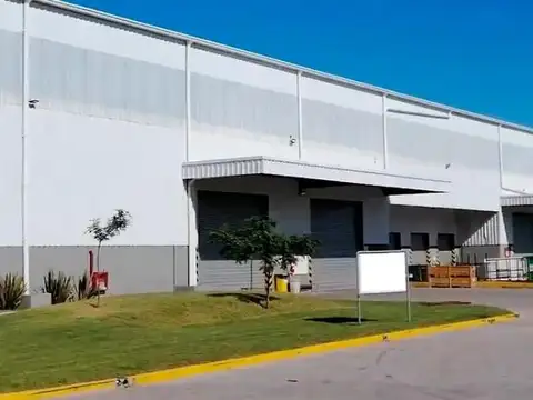 Centro Logístico AAA en Garin