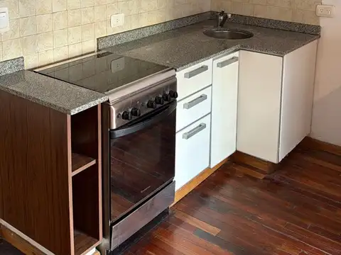 Semipiso dos ambientes excelente estado