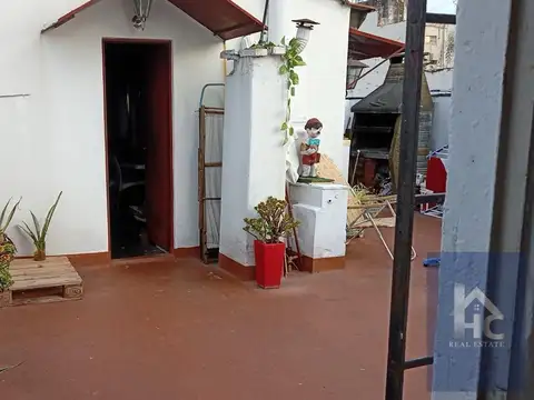 Depto Tipo Casa en Venta 60 años