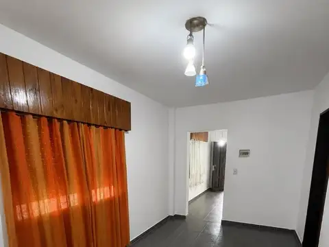 Depto Tipo Casa 2 ambientes con 1 baño