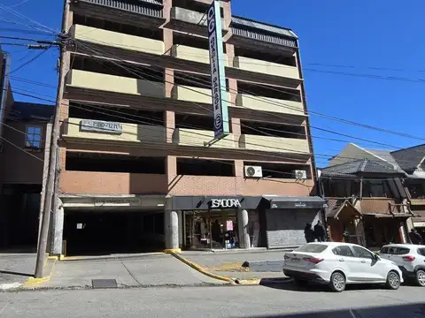 Cochera en venta céntrica - Quaglia Garage, San Carlos de Bariloche