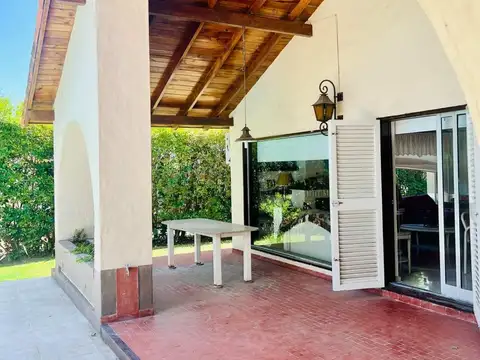 Casa en Venta en La Martona, USD 190.000