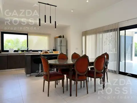 Casa con pileta en Barrio San Felipe