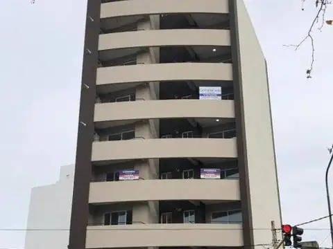 Excelente departamento de 3 ambientes con cochera