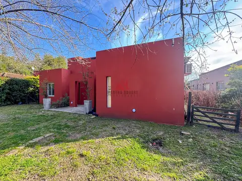 El Buen Retiro, Pilar KM 100