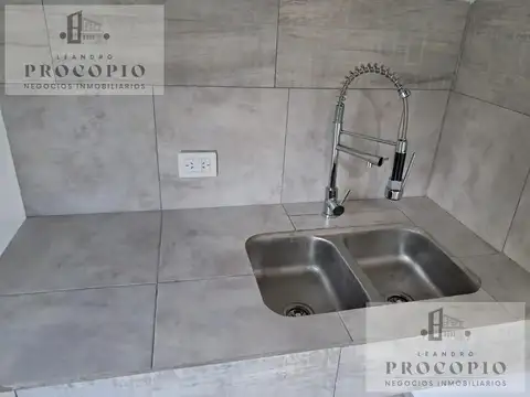 Depto Tipo Casa 2 ambientes con 1 baño
