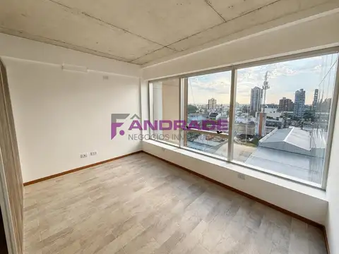 Excelente Oficina 30m² en la mejor torre de San Justo Centro