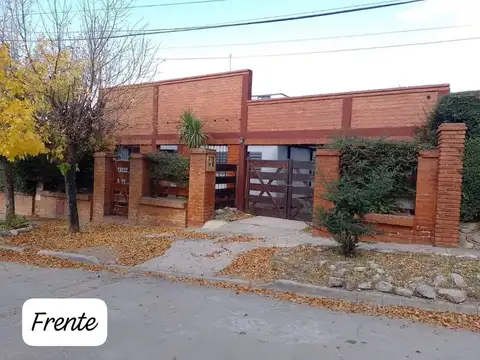 Casa en Venta en Juana Koslay, Juan Martín de Pueyrredón