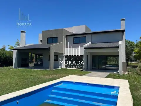 Venta casa 5 ambientes en Barrio Los Jazmines Pilar Apto Credito