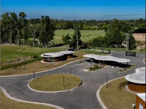 Terreno en Venta 30  mts Fondo