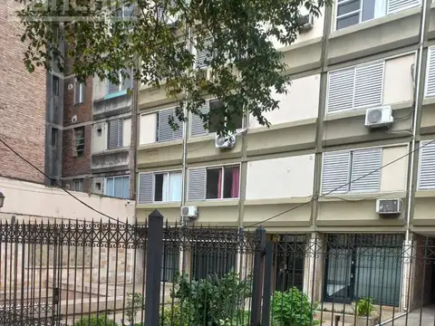 Sarmiento al 1300