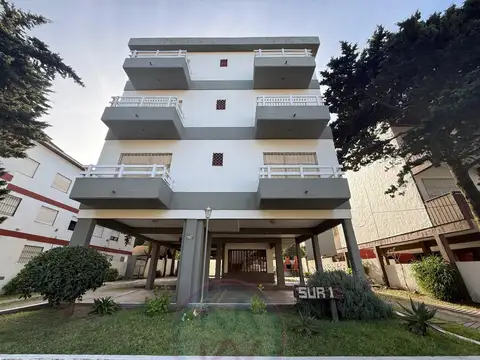 Departamento en venta c/ cochera en Zona Sur