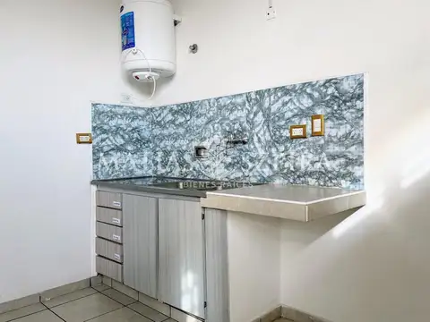 Oficina 3 ambientes con 1 baño