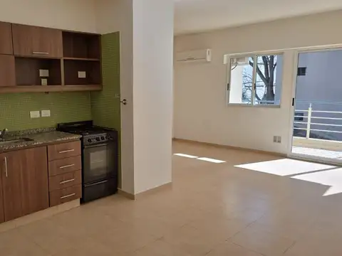 Departamento en Alquiler en Saavedra, $ 760.000