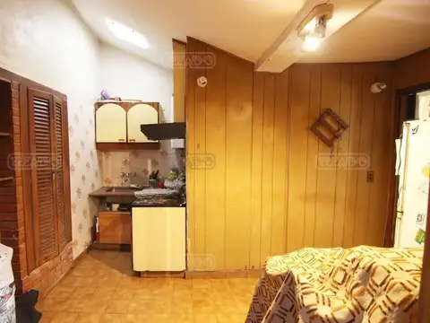 Casa 4 ambientes con 1 baño