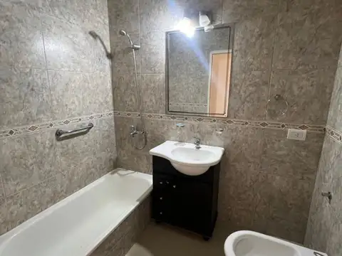 Depto Tipo Casa 2 ambientes con 1 baño