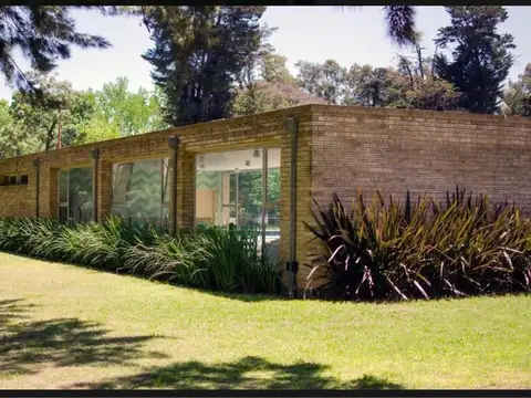OPORTUNIDAD VENTA CASA 4 AMBIENTES