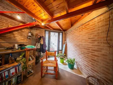 Casa 2 ambientes con 3 baños