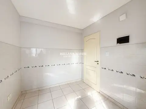 Departamento en Venta en Villa del Parque, USD 135.000