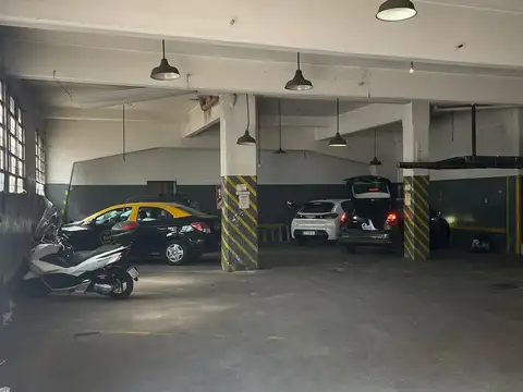 Local en Alquiler en Villa Real, $ 2.500.000