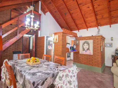Casa 6 ambientes con 1 baño