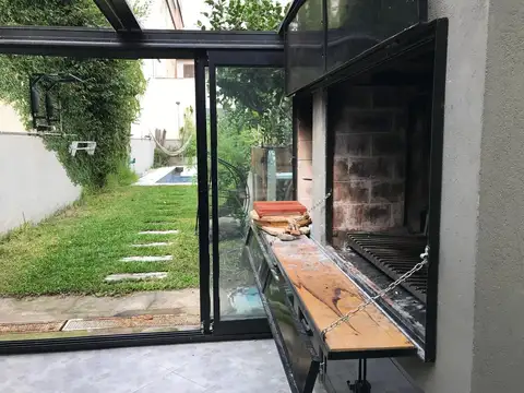 Depto Tipo Casa en Venta de 5 ambientes