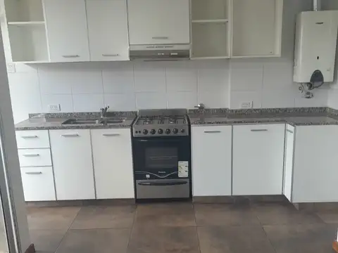 Cafferata 1400, Piso 4