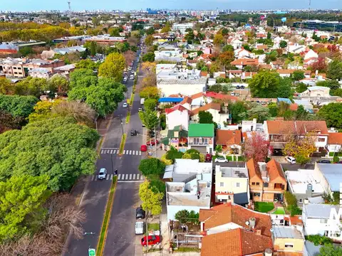 Av. Fondo de la Legua al 100