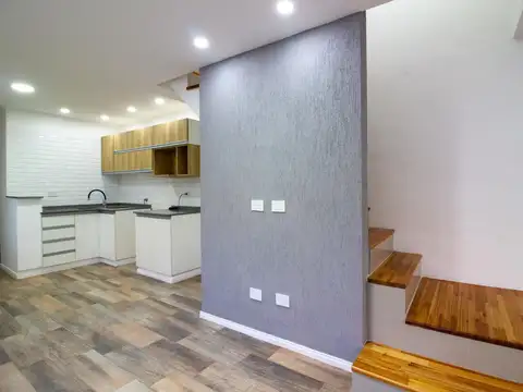 Depto Tipo Casa 3 ambientes con 1 baño