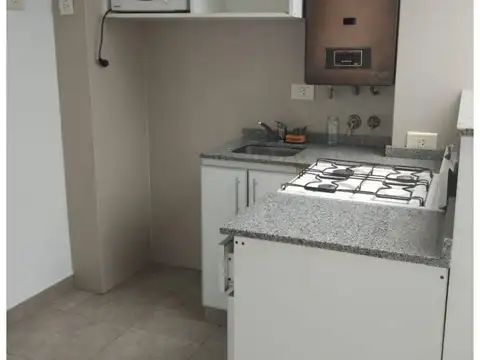 Luminoso Departamento de 3 ambientes