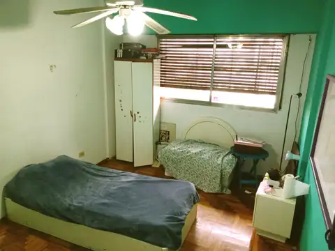 DEPARTAMENTO 3 AMBIENT CON BALCÓN AL FRENTE -TOTAL 72M2. OPCION COCHERA. AV. MITRE 1800 AVELLANEDA.