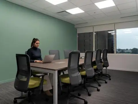 Lamiar Plaza, Ing Enrique Butty 240, Piso7, Buenos Aires - C1106, Argentina