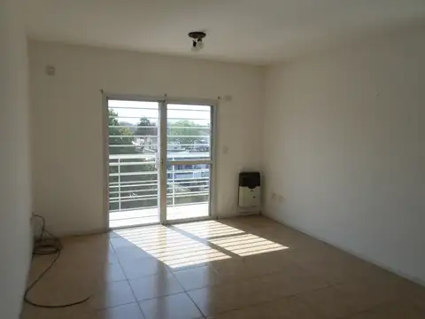 Depto Tipo Casa en Alquiler de 1 dormitorio