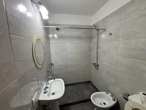 Robinson 1500, Piso 1