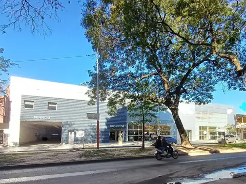 IMPORTANTE LOCAL en excelente ubicación