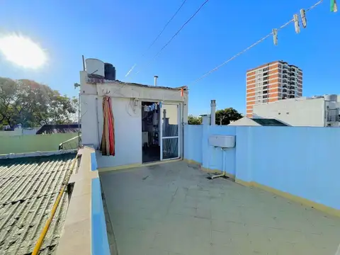 Depto Tipo Casa en Venta de 5 ambientes