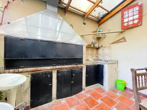 Depto Tipo Casa en Venta de 4 dormitorios