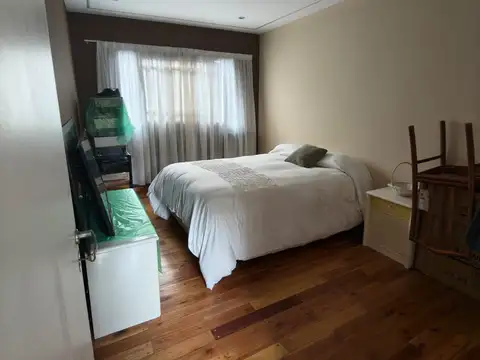 Depto Tipo Casa 5 ambientes con 2 baños