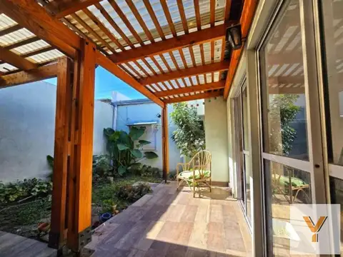 Casa en venta - 3 Dormitorios 1 Baño - Villa Elvira