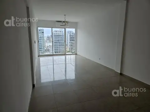 Departamento en alquiler con balcon y amenities en Monserrat